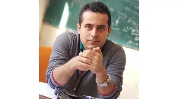 مبارزه خلاقانه معلم جوان شهرکردی با کرونا + فیلم