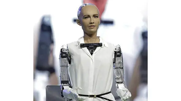 درخواست ازدواج عجیب  سوفیا دختر رباتیک عربستانی! + عکس