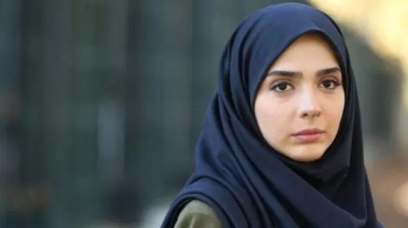 ابراز علاقه دلنشین المیرا دهقانی یاسمن سریال گرگ و میش نسبت عشق زندگی اش/ انتخاب عشقش عالیست + عکس های خانوادگی در کنار همسرش