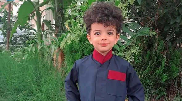 سلفی زیبایی سالار سریال پایتخت با برادر کوچکترش+عکس