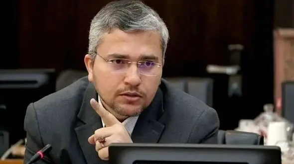 فیلم/ رضایی: هدف عملیات هلی‌برن در اصفهان انتقال مواد غنی‌شده بود، نه نجات خلبان
