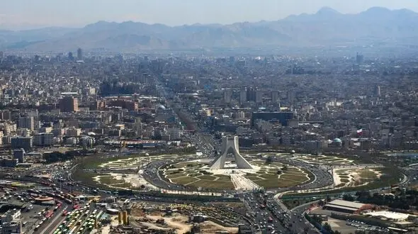 تهران گرم می‌شود سپس خنک؛ پیش‌بینی باد شدید و رگبار پراکنده