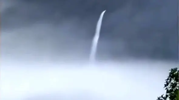 آبشار انجل در دل آسمان + فیلم