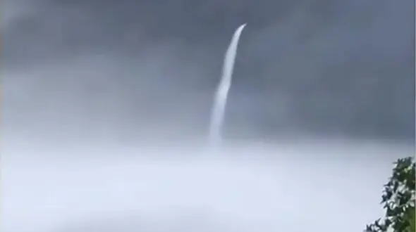 آبشار انجل در دل آسمان + فیلم