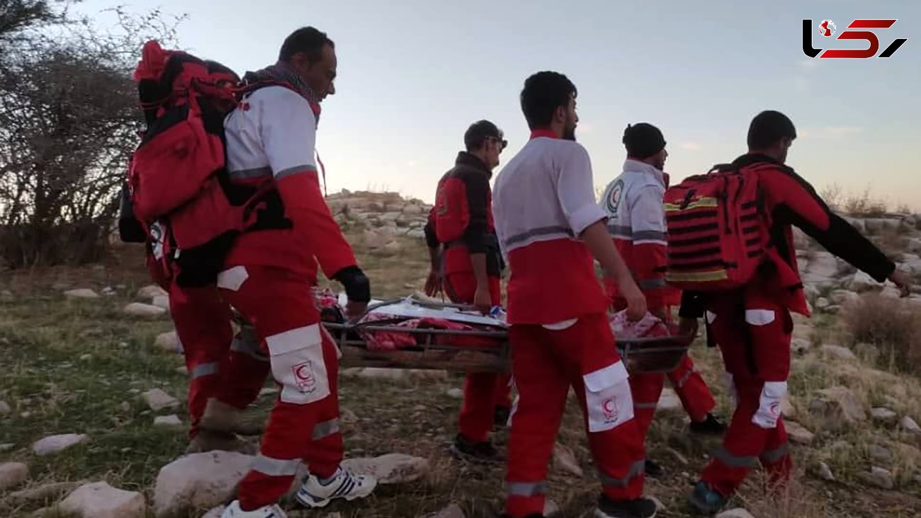 8 ساعت عملیات نفسگیر برای نجات جان پسر 17 ساله در کوه بارسیاه