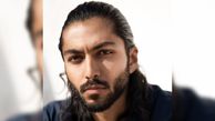 کله پا شدن یا حرکات آکروباتیک؟ کیسان دیباج در زمین برفی هنرنمایی میکند!