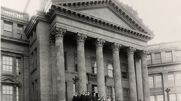 ماجرای وحشتناک دبیرستان ال پاسو که توسط نیروهای شیطانی تسخیر شده!+ عکس یک روح واقعی