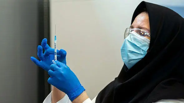 افراد بالای ۶۵ سال برای دریافت واکسن کرونا  به این سایت مراجعه کنند