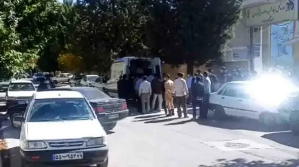 درگذشت فرزند شهید در خودسوزی مقابل بنیاد شهید یاسوج + عکس