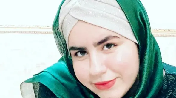 فیلم/ صهبا شرافتی بازیگر سریال نون خ: میگن من زشت و زمختم ... / به خاطر قیافه ام همیشه اذیت میشم! ... /  آدم ها با قیافه ام نمیتونند ارتباط بگیرند و من ...