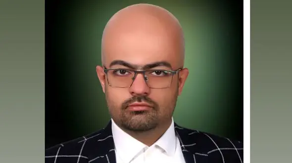 نویسنده کرجی موفق به دریافت نشان کمیسیون ملی یونسکو شد + عکس