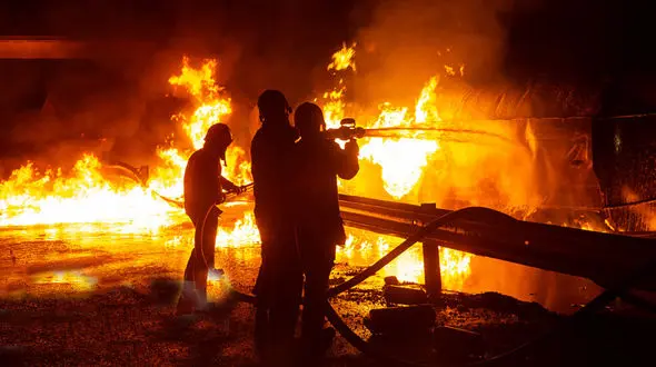 تانکر حمل سوخت در آتش سوخت + ویدئو