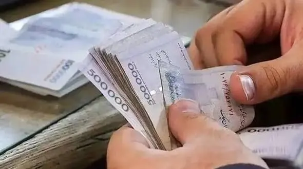 عیدی یک‌دست شد؛ ۱۰ میلیون تومان برای همه کارکنان دولت