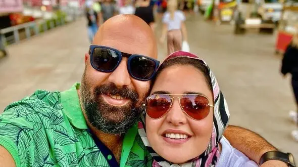 دلتنگی احساسی و عاشقانه علی اوجی برای نرگس محمدی در برنامه علیخانی؛ دخالت حامد آهنگی و مجید واشقانی وسط ابراز احساسات آقای بازیگر+ ویدیو