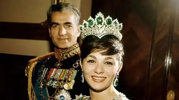 فیلم سفر در زمان / رونمایی از پشت پرده سیاه و فسا شاه پهلوی توسط نزدیکانش و تصاویر تاریخی بر جای مانده ...