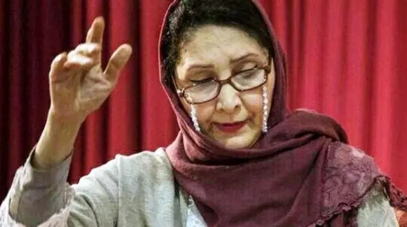 نخستین بانوی رهبر ارکستر ایران به روی صحنه می رود