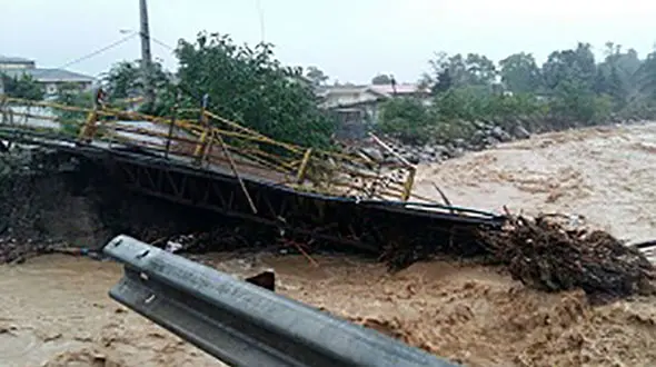 مرگ راننده تاکسی در چالوس براثر سیل تکذیب شد
