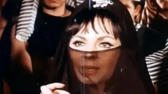 عکس / چهره «فروزان» در نقش «زلیخا» قبل انقلاب ../ کتایون ریاحی یوزارسیف جذابتر بود یا فروزان بازیگر قبل انقلاب ...+ بیوگرافی