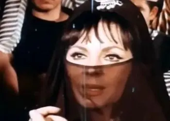 عکس / چهره «فروزان» در نقش «زلیخا» قبل انقلاب ../ کتایون ریاحی یوزارسیف جذابتر بود یا فروزان بازیگر قبل انقلاب ...+ بیوگرافی