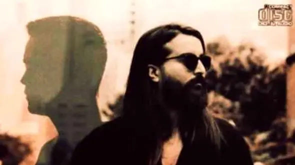 دانلود آهنگ باشکوه محسن یگانه و مهدی دارابی / خیابونای خالی