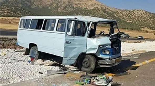 15 مصدوم حاصل انحراف مینی بوس در محور سوادکوه