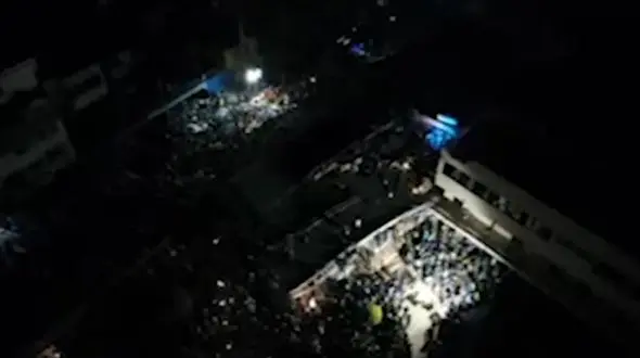 تصاویر هوایی از وضعیت مدرسه ویران شده در زلزله مکزیک + فیلم