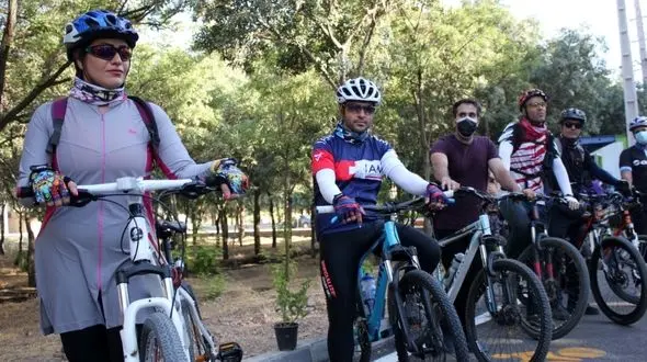 دوچرخه سواری و موتورسواری بانوان قابل مجازات نیست