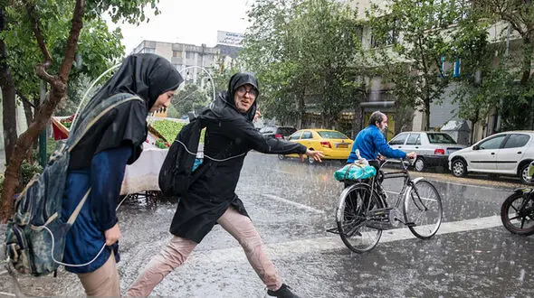 وضعیت آب و هوای تهران؛ امروز هم باران می‌بارد؟