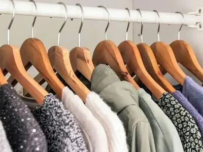 رازهای خانه‌ داری: چگونه با 3 سوال ساده لباس‌ های خود را مرتب کنیم؟