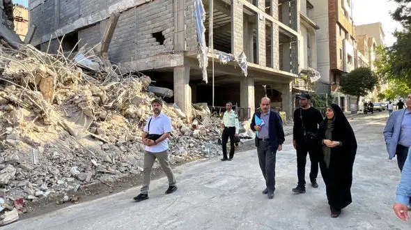 دستورات وزیر راه به نظام مهندسی و بنیاد مسکن برای بازسازی واحد‌های مسکونی تخریب شده 