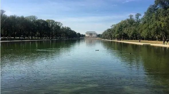 بازیگر زن ایرانی در ستایش از رییس‌جمهور آمریکا نوشت +عکس