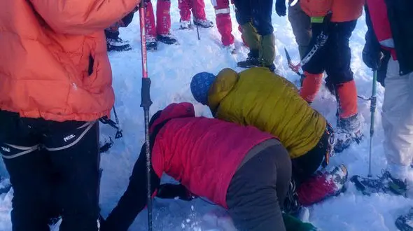 جزییات فاجعه از زبان یکی از نجات‌یافتگان ارتفاعات اشترانکوه + فیلم