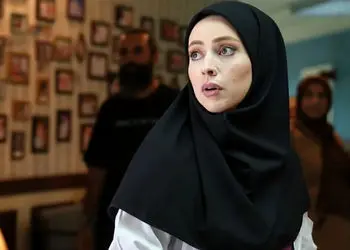 نیلوفر رجایی فر بازیگر سریال کلینیک رویا نسخه ایرانی بیلی ایلیش! + انگار کپی برابر اصل هستند !