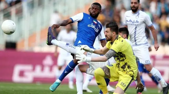 گل دوم استقلال به گل گهر/یامگا سکوها را منفجر کرد+فیلم