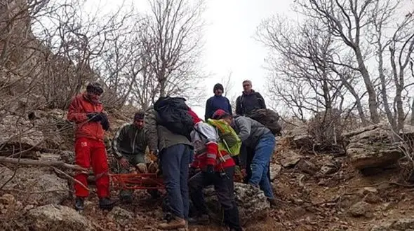 مرگ یک کوهنورد ۴۸ ساله در ارتفاعات کوه ارغوان ایلام + عکس ها