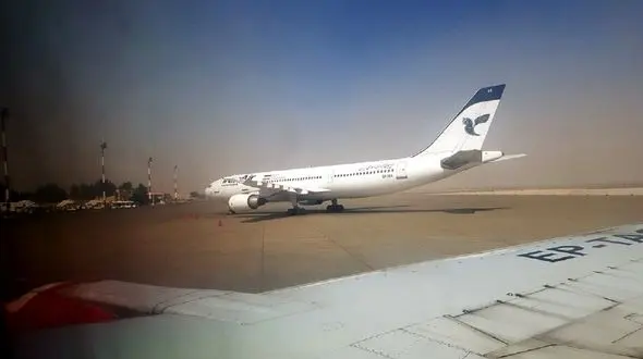 رئیس فراکسیون گردشگری مجلس: عوارض خروج از کشور در سال آینده بیشتر از 520 هزار تومان نیست