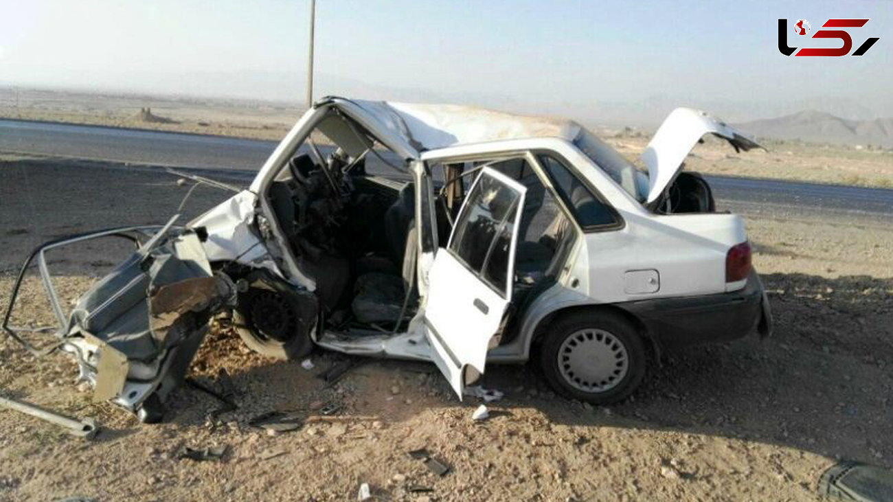 تصادف هولناک پراید با پایه بتونی پل هوایی در تهران / راننده در دم جان باخت