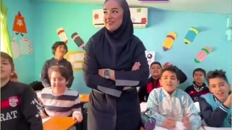 معلم قائمشهری از مردم ایران عذر خواهی کرد 