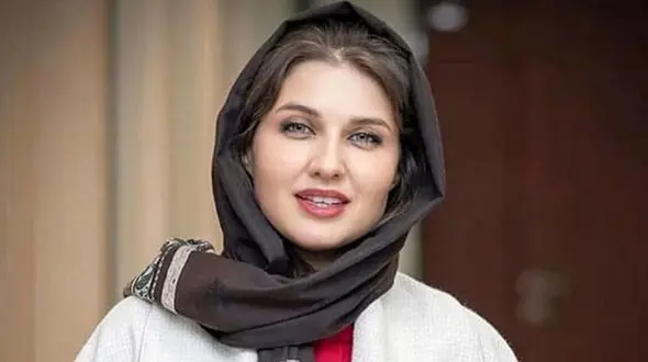 چهره ستاره جوکر «گلوریا هاردی» کنار خانواده همسر