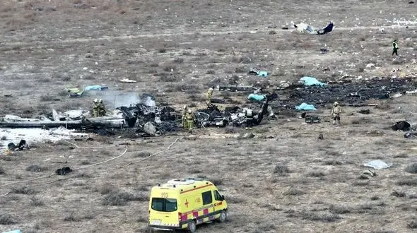 فیلم داخل هواپیمای آذربایجانی که در باکو سقوط کرد / عمق فاجعه را ببینید