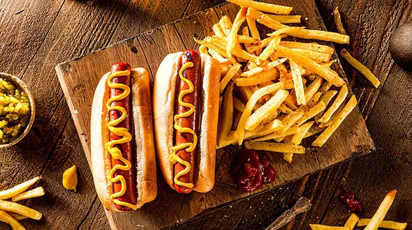 هات داگ چیست؟ + انوع هات داگ و نحوه پخت آن که تا کنون نخورده اید!