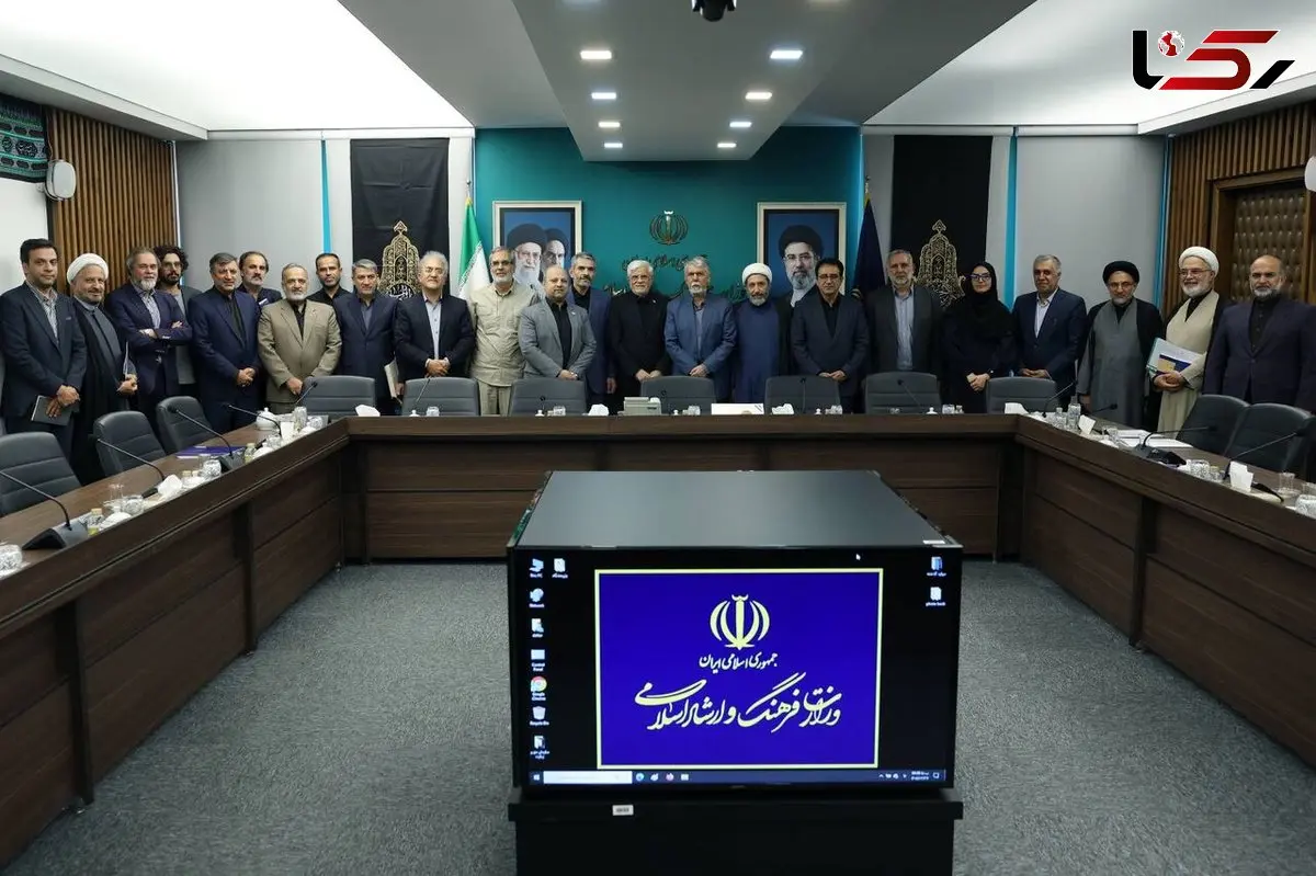 عارف: نگاه قیم مآبانه به مردم و اهل فرهنگ کنار گذاشته شود
