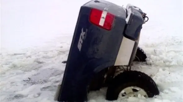 فیلم حادثه عجیب برای یک وانت و دو سرنشینش+تصاویر