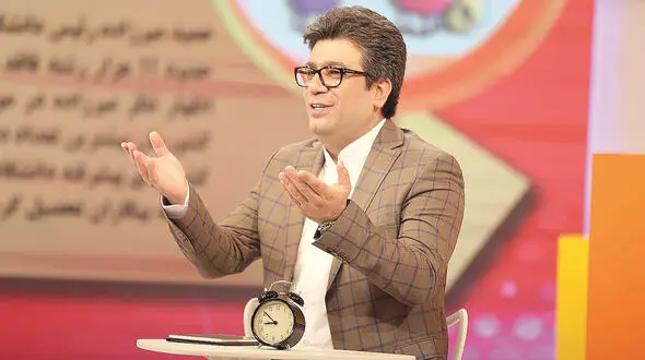 شوخی مجری سرشناس با رئیس جمهور در پخش زنده +فیلم