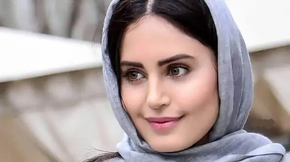 عکس ها /  نگاهی به دکوراسیون شیک و اشرافی الناز شاکر دوست/ از مبلمان لاکچری تا فرش ابریشمی و لوسترهای شاهانه !