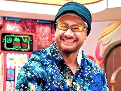 فیلم/نگاهی به تویوتا هایلوکس علی صادقی: خودروی سفارشی آلمانی فقط با 2000 دستگاه تولید شده تو دنیا