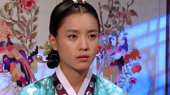  عکس‌های متفاوت «دونگ‌یی» به عنوان «سفیر نیروی هوایی کره»