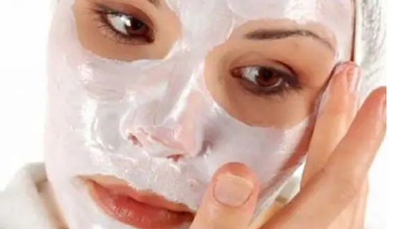 معجزه نشاسته و گلاب روی پوست صورت
