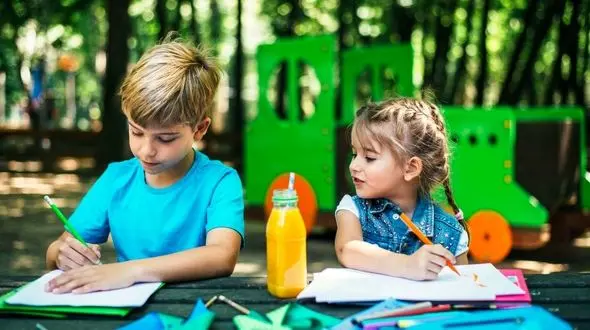 والدین در تربیت فرزندان هرگز این جملات را به کار نگیرند