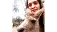 عکس سلفی بازیگر معروف زن ایرانی با یک کانگورو در خارج از کشور! +عکس 